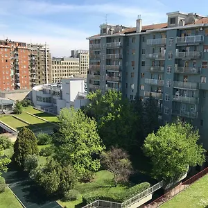 Feel@home Apartment+rooms Milan